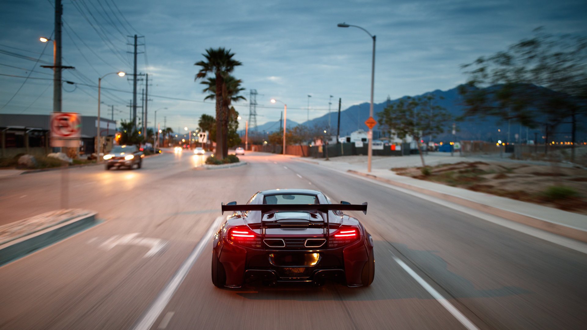 开云官方网页登录-_酷炫霓虹滑板：城市夜行的时尚运动_，滑板 炫酷