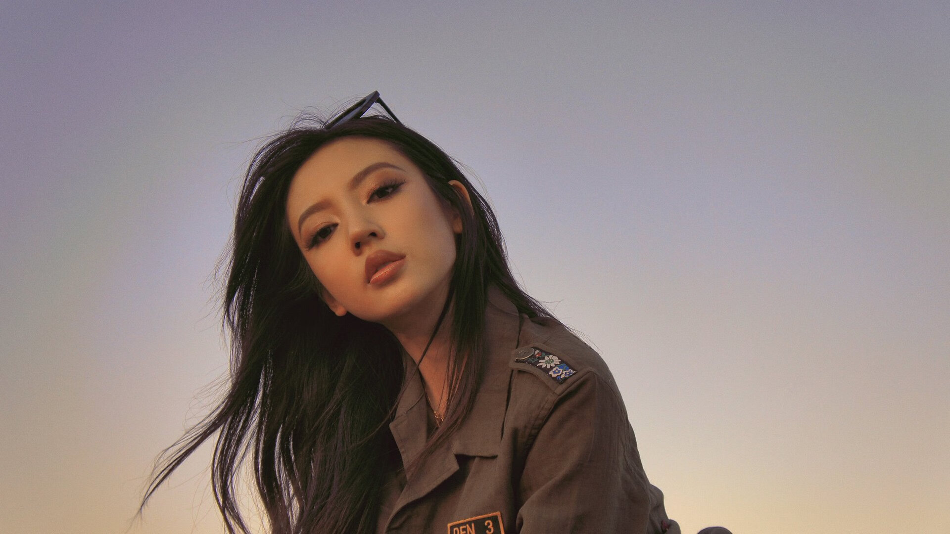 传统竹竿跳高比赛,体验民族运动的魅力,竹竿跳跃