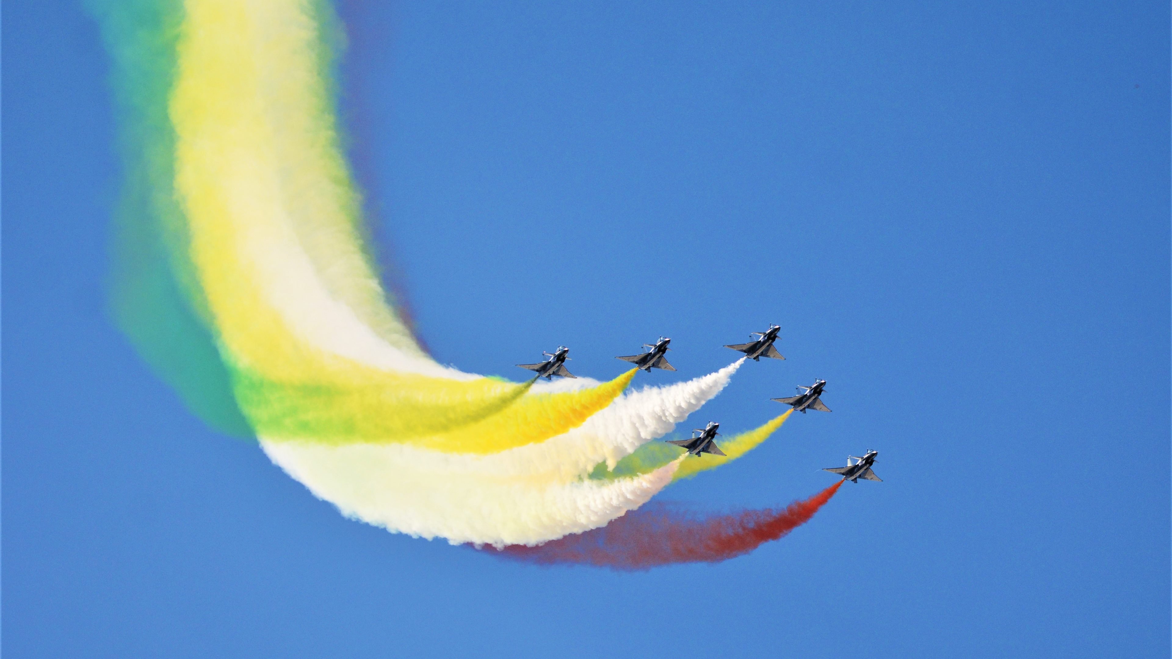 开云·体育全站登录地址-赛后精彩回顾：多次惊险瞬间令人心跳加速！，赛后集锦