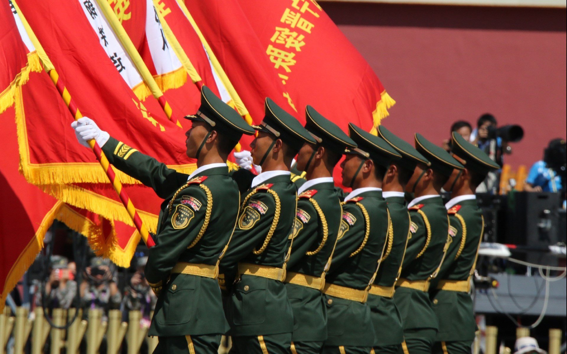 开云体育视频直播-中国足球的球迷文化活动策划，中国足球的球迷们现在真的感到迷惘,面对