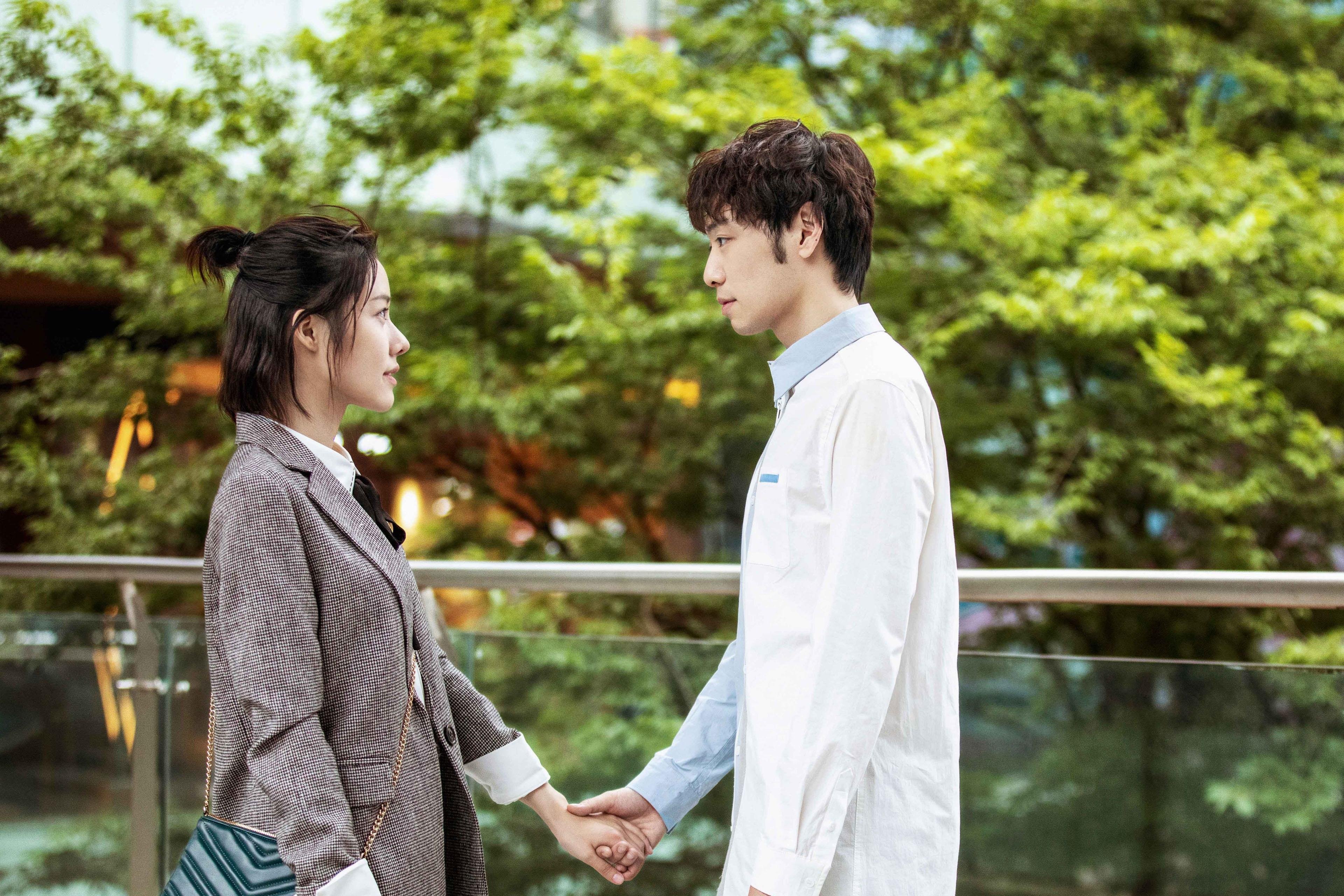 开云官方网站-那不勒斯连续传递撕开密集阵型，那不勒斯官方